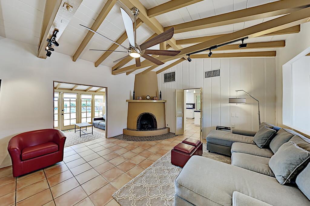 1029 E El Alameda Home - thumb 2