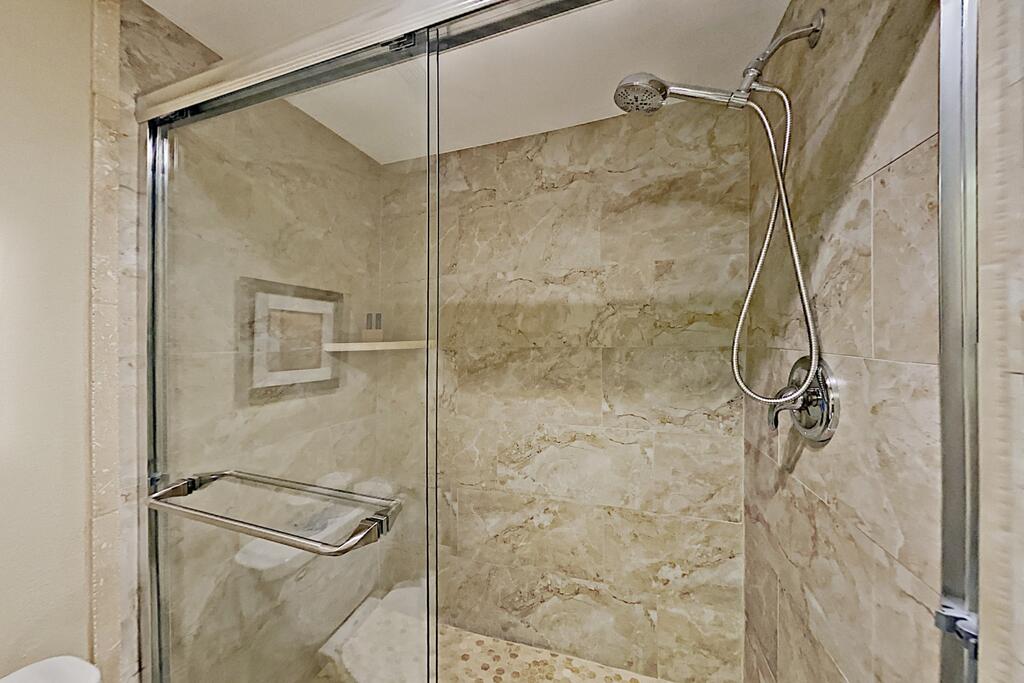 104 Horseshoe Bay Townhouse #18 - thumb 1