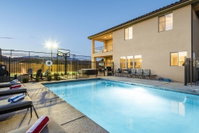 108 Private NEW Pool Hot Tub Splash Pad Game Consoles Mountain Views and More Tourism Bookings