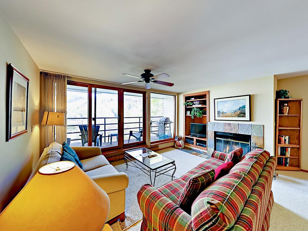 1100 N Frontage Rd Condo Unit W 2305 - thumb 0