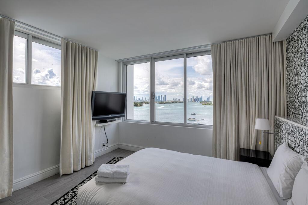 1100 West Ave South Beach Condo - thumb 1