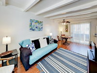 1137 Montauk Ln Apartment Upper Unit Apts Tourism Bookings