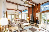 118 Andre Mar Tourism Bookings