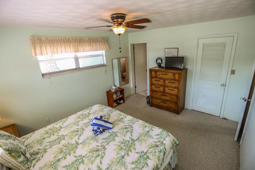 121 Mid Island Drive - thumb 2