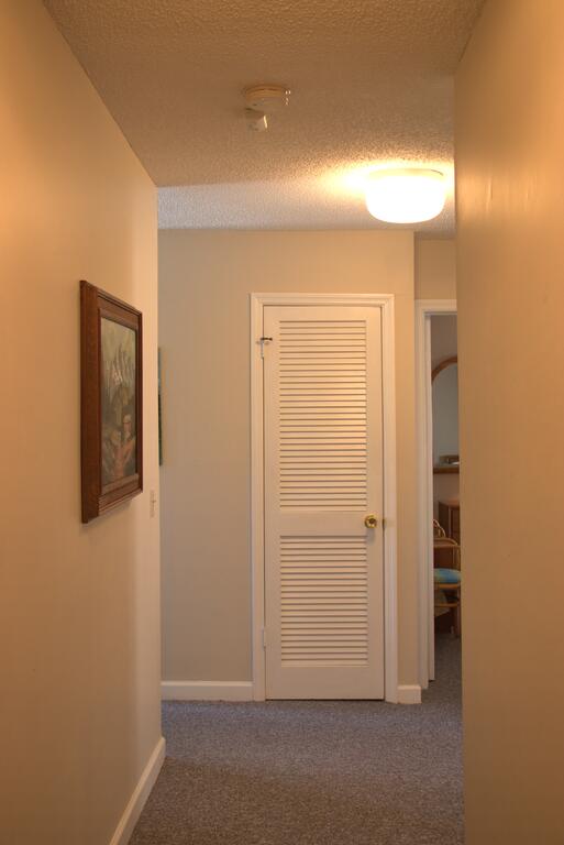1213 - Silver 2 Bdrm - 850 SF Sleeps 6 - thumb 3