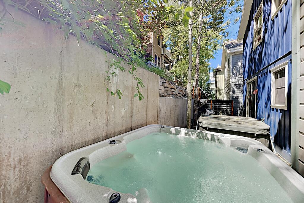 1213EA2B Home - thumb 1