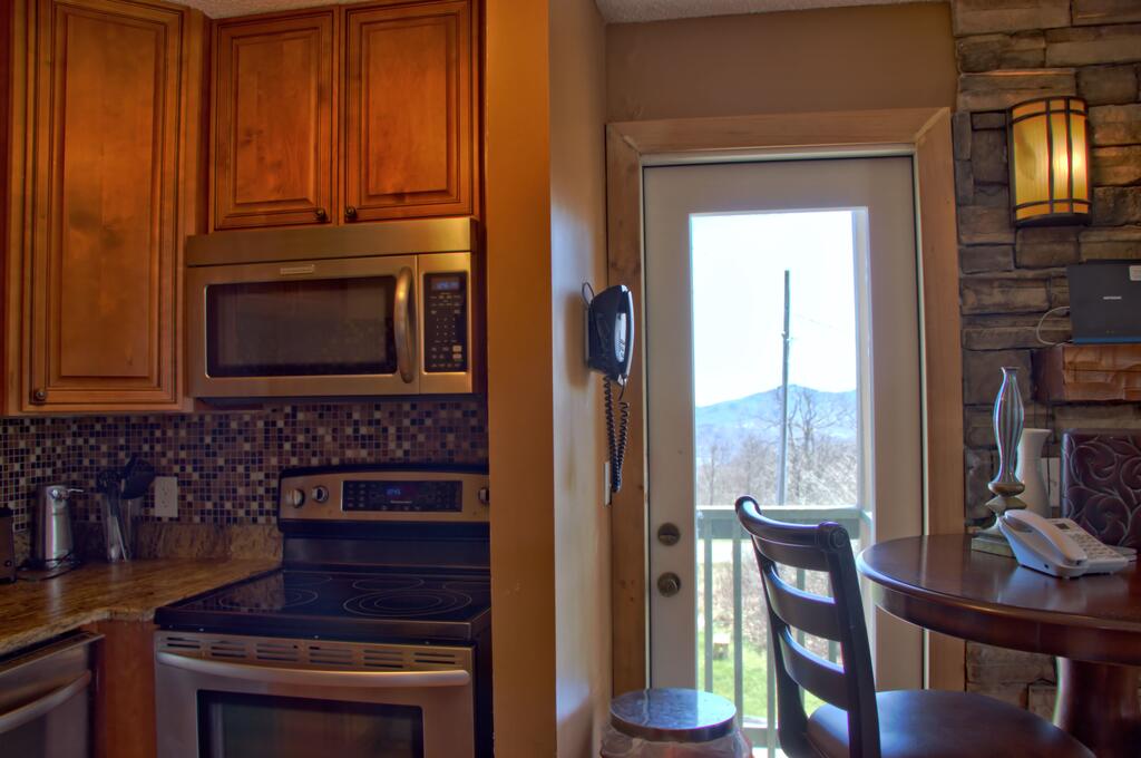 1216 - Platinum 2 Bdrm - 850 SF Sleeps 4 - thumb 1