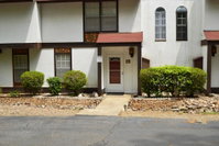 125EmpeWy DeSoto Courts Townhome Tourism Bookings