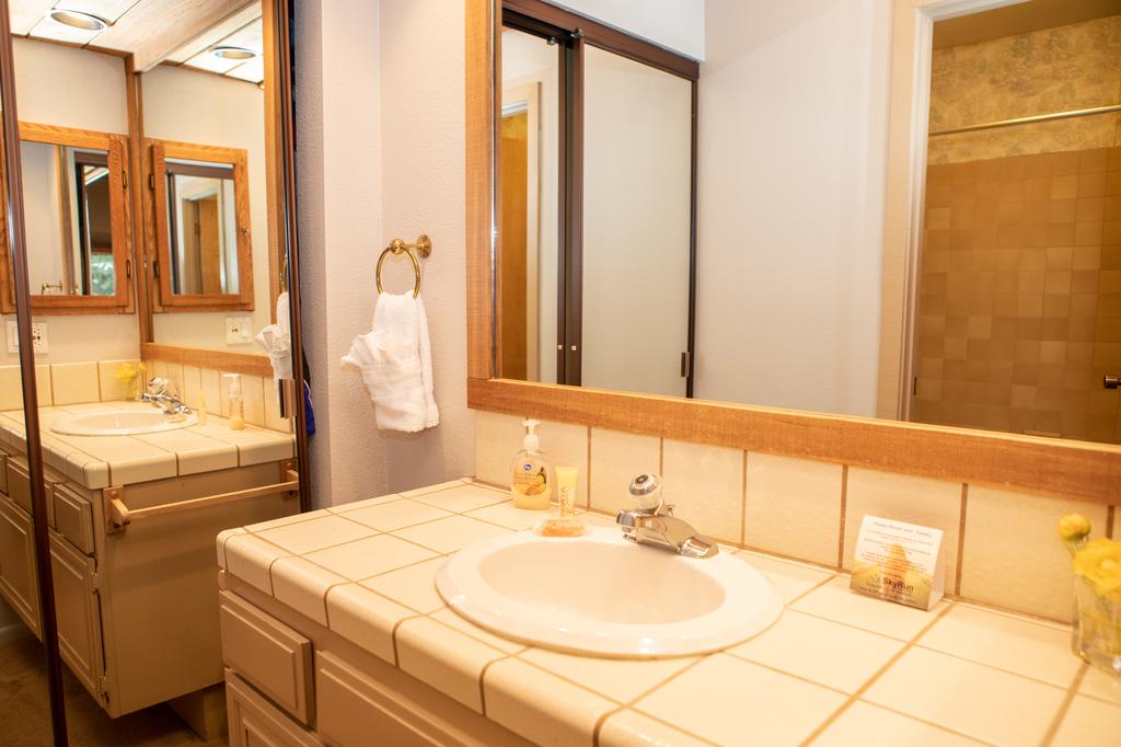 126 Ridgepoint Townhouse - thumb 1