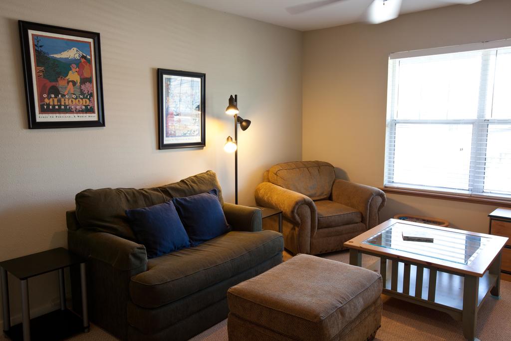 13 Lodge-River View-AC-2BR/2BA - thumb 3