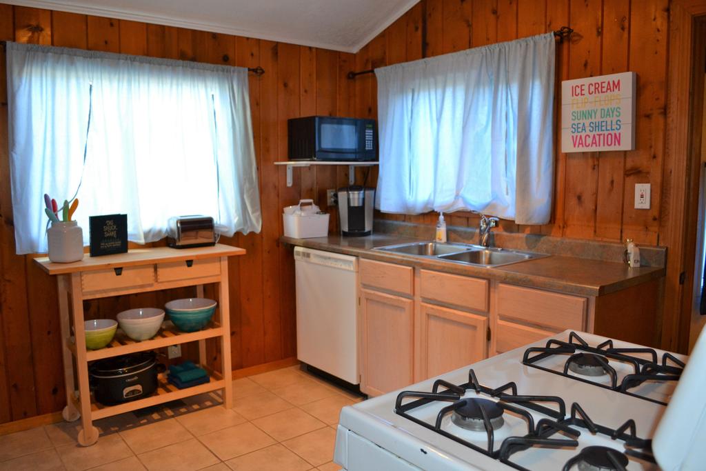 131 4th Ave Unit B - thumb 1