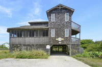 1310 - Blue Whale USA Accommodation