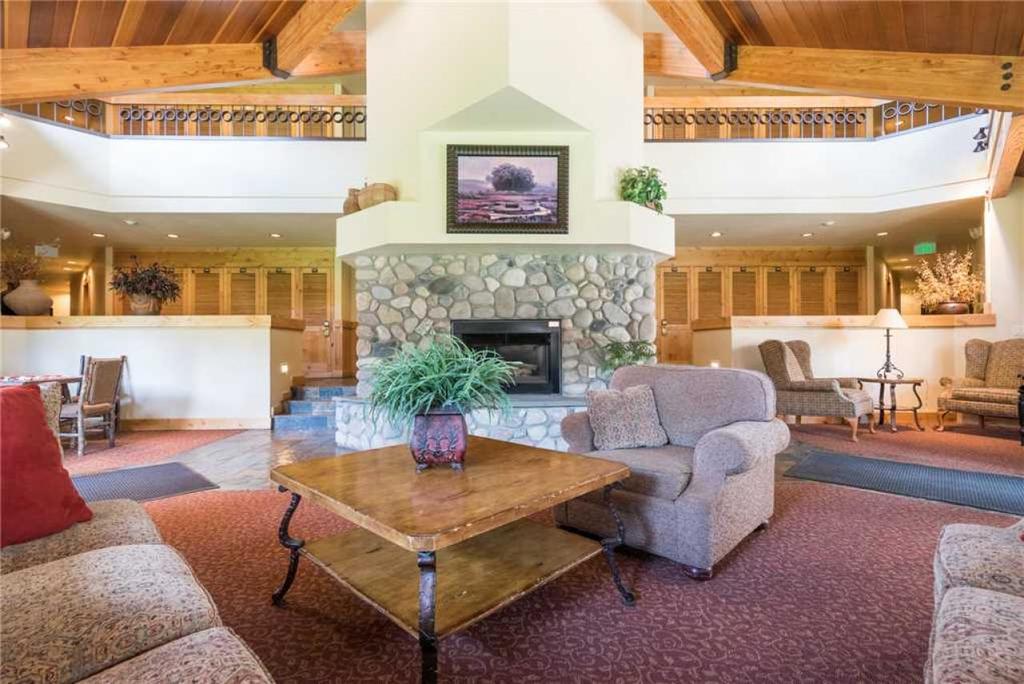 1310 Trappeur's Lodge, Trappeur's Crossing - thumb 1