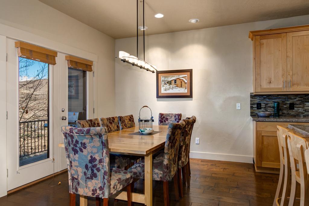 13278 Alexis Luxury Retreat Townhouse - thumb 2