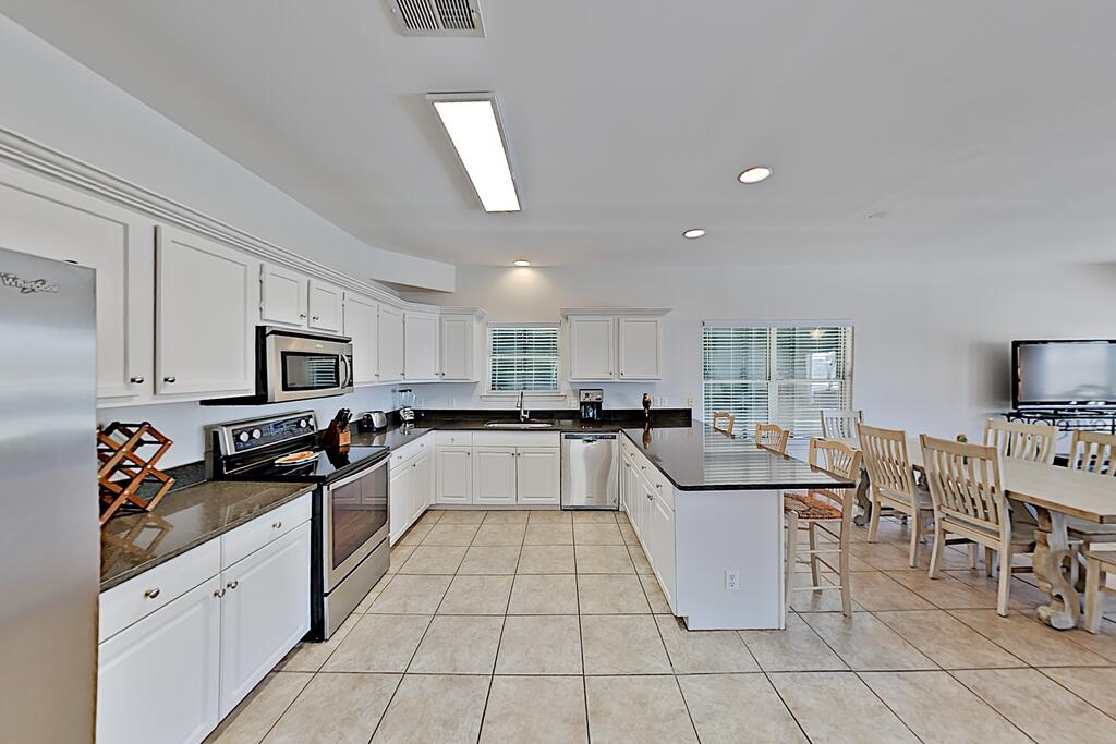 1387 W Lagoon Ave Home - thumb 3