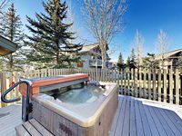 1395 Morgan Ct Condo Unit 702 Tourism Bookings