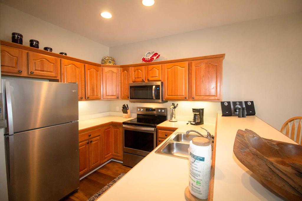 15 Quarterdeck Lane - Three Bedroom House - thumb 1