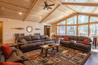 16 - Austin Bear Mountain Lodge - DISCOUNTED PRICE USA Accommodation