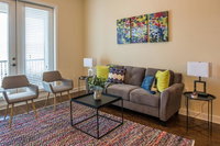 2 BR Apt by Frontdesk USA Accommodation