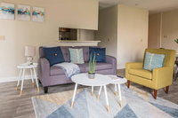 2 BR Apt in Windy Hill near beach by Frontdesk USA Accommodation