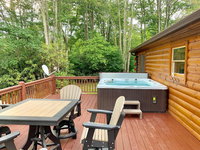 2 BR Cabin with Hot Tub Deck Fire Pl Hotels Santiago