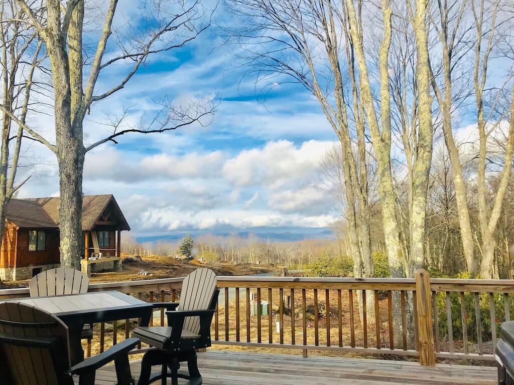 2 BR Cabin With Hot Tub, Deck, Fire Pl - thumb 2