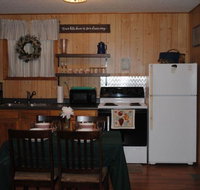 2 Peaceful - 1 Bedrooms 1 Baths Sleeps 4 Cabin - Tourism Bookings