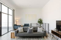 2-Story Penthouse  Private Deck USA Accommodation