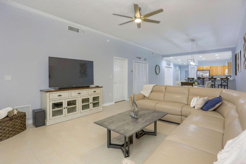 201 Harborview Grande - thumb 0