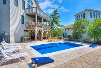 2045 - Fish and Whistle USA Accommodation