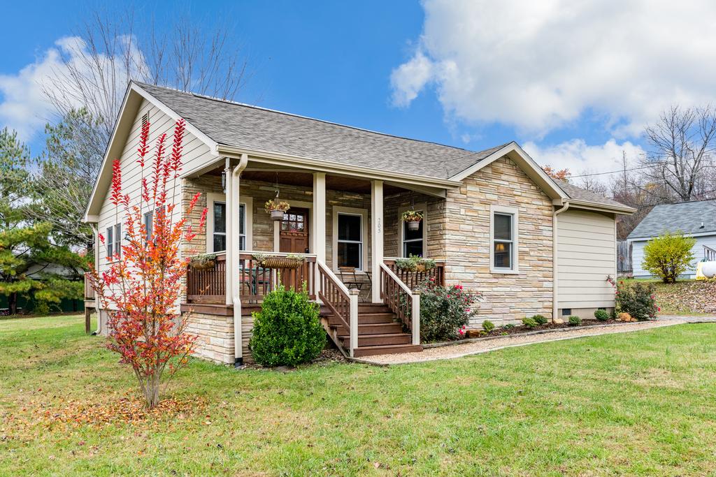 205 Kerlee Heights Home - thumb 0