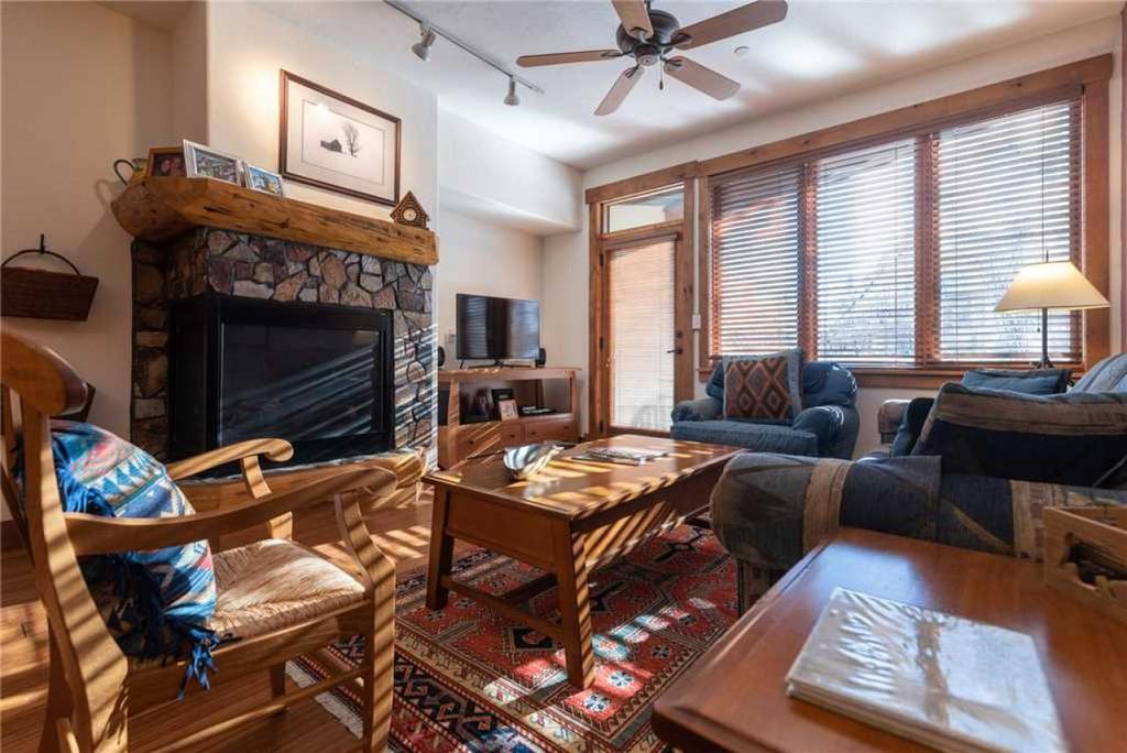 2102 Timberline Lodge, Trappeur's Crossing - thumb 0