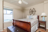 211 W Oleander Hotels Santiago