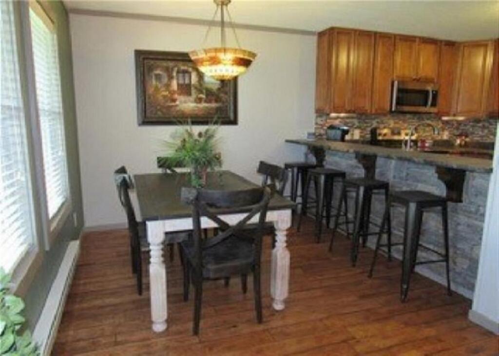 2111- Platinum 2 Bdrm- 1000 SF Sleeps 7 - thumb 2