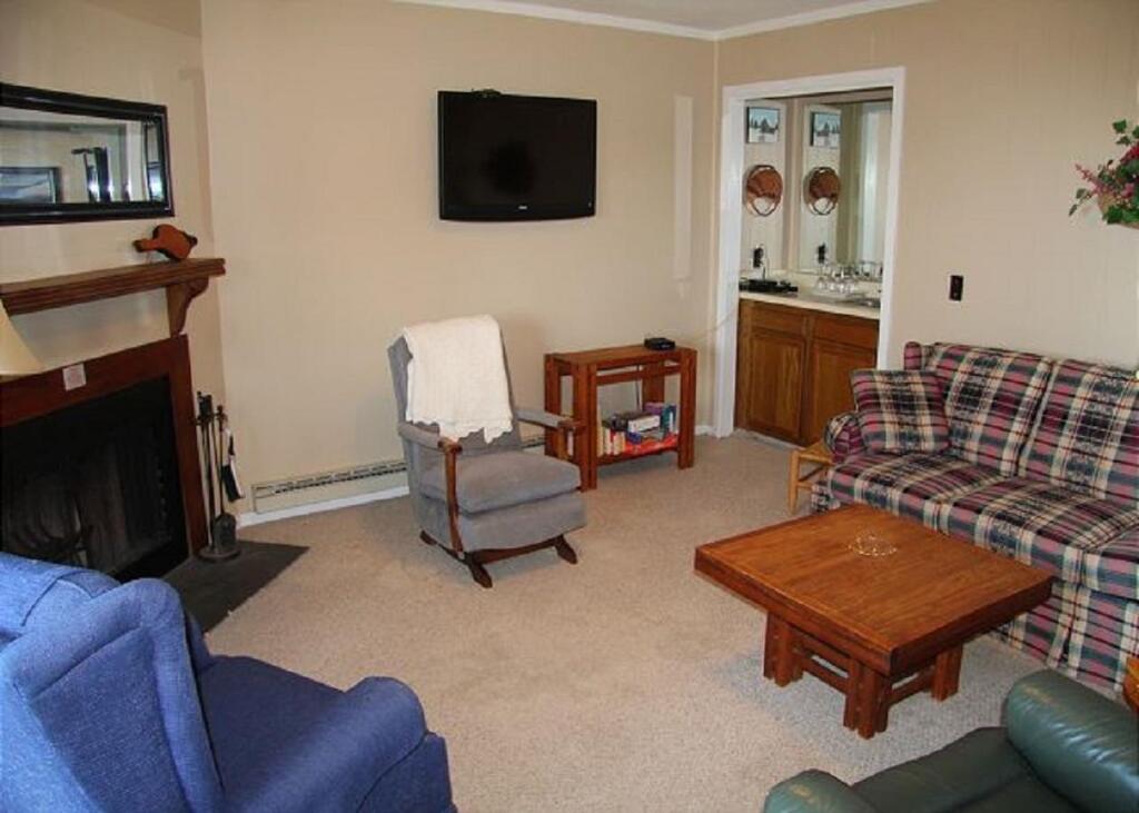 2116 - Silver 2 Bdrm - 1000 SF Sleeps 6 - thumb 2