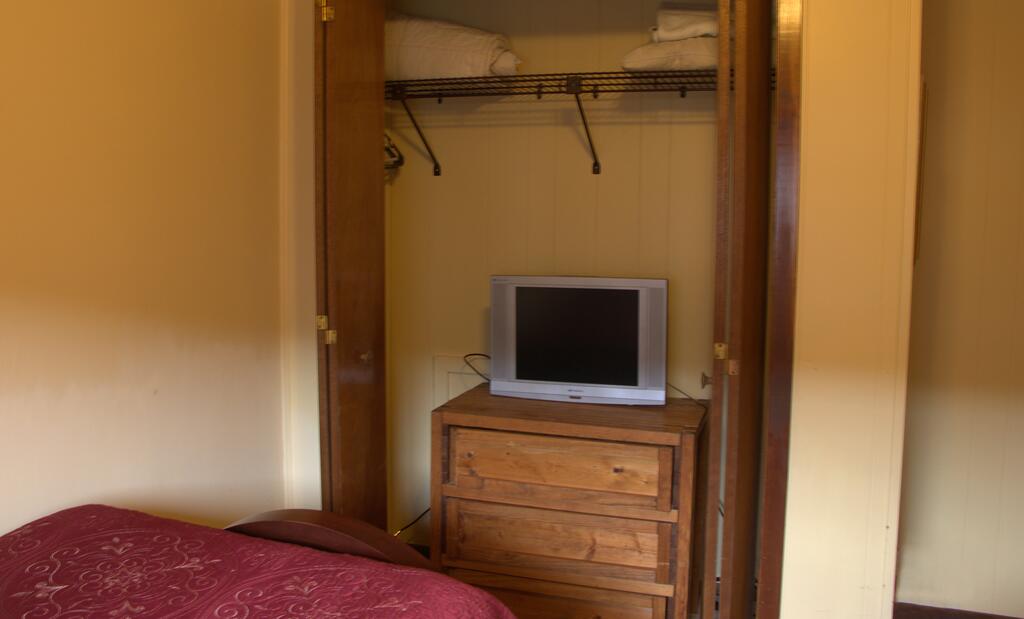 2206 - Gold 2 Bdrm - 1000 SF Sleeps 6 - thumb 2
