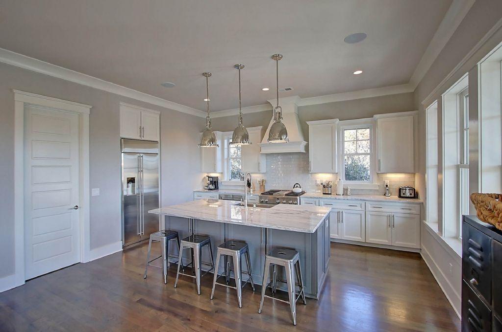 2301 Palm Boulevard - thumb 1