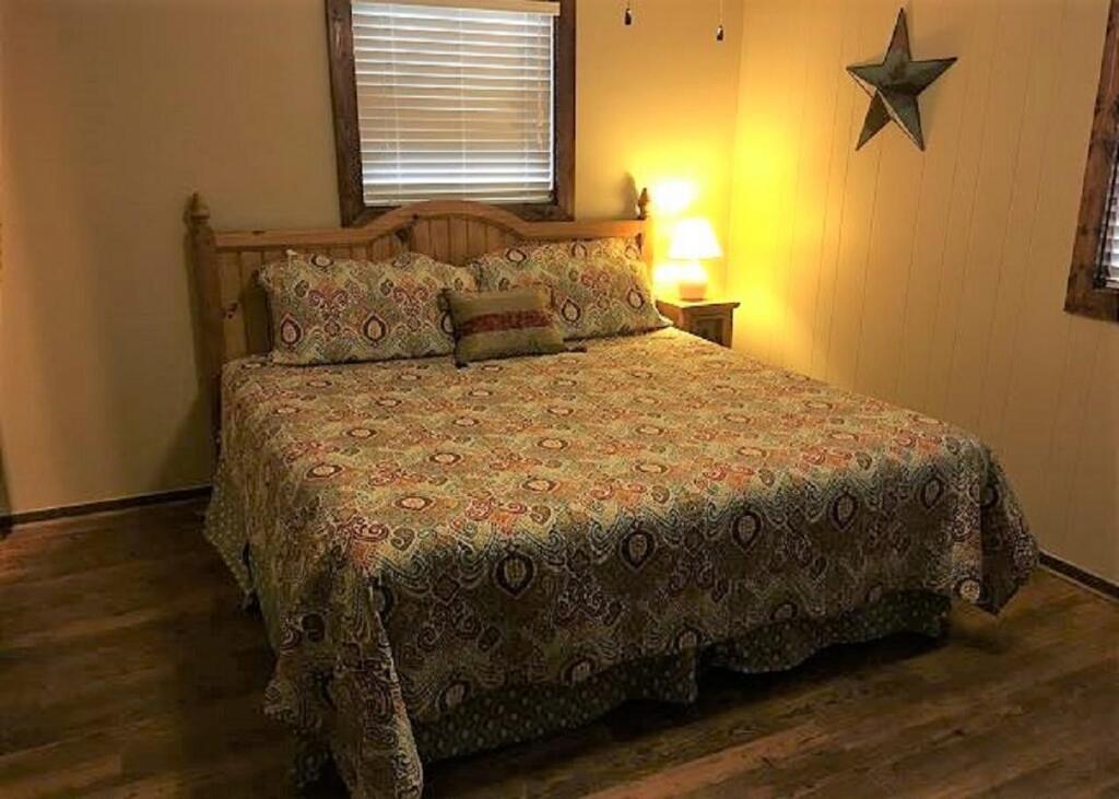 2302 - Gold 2 Bdrm - 1000 SF Sleeps 6 - thumb 3