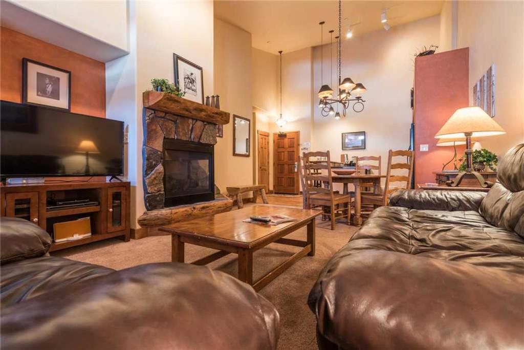 2311 Timberline Lodge, Trappeur's Crossing - thumb 0