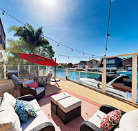 2311 Victoria Avenue Home - USA Accommodation