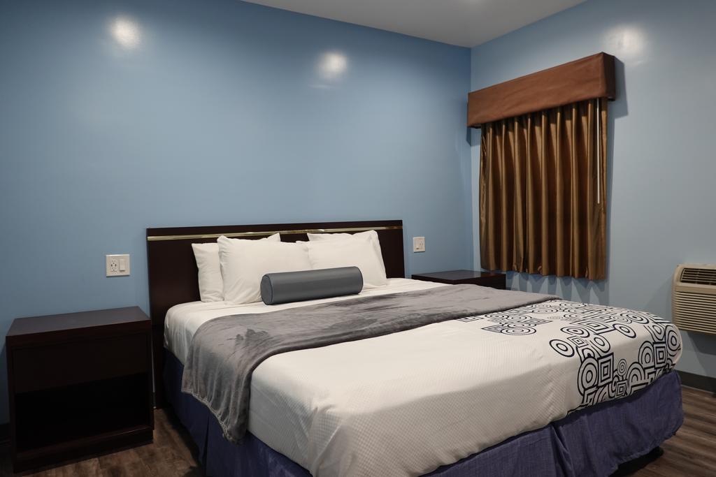 24 Hours Motel - thumb 1