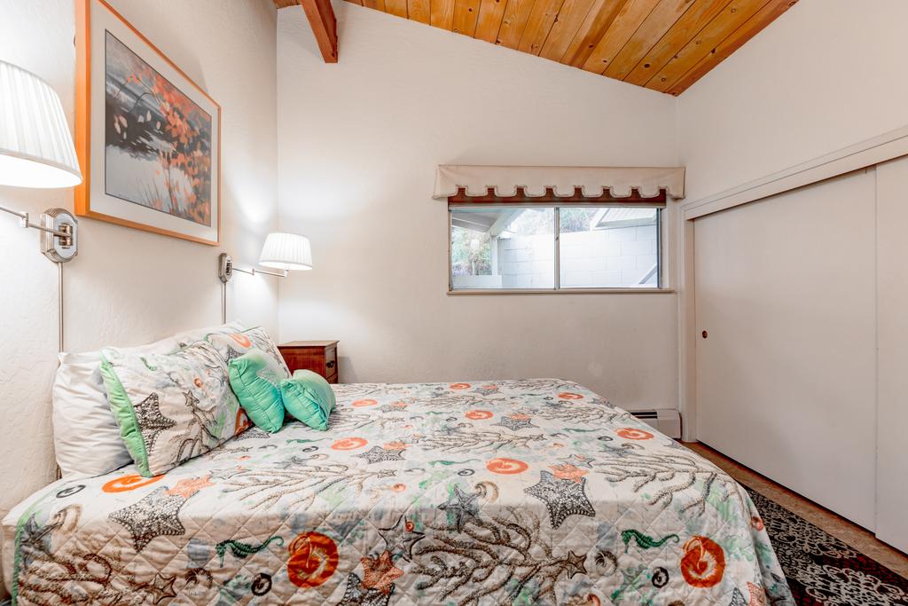 25 Toad Hollow Home - thumb 1
