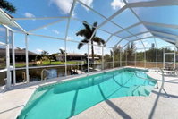 2540 SW 30th St Tourism Bookings