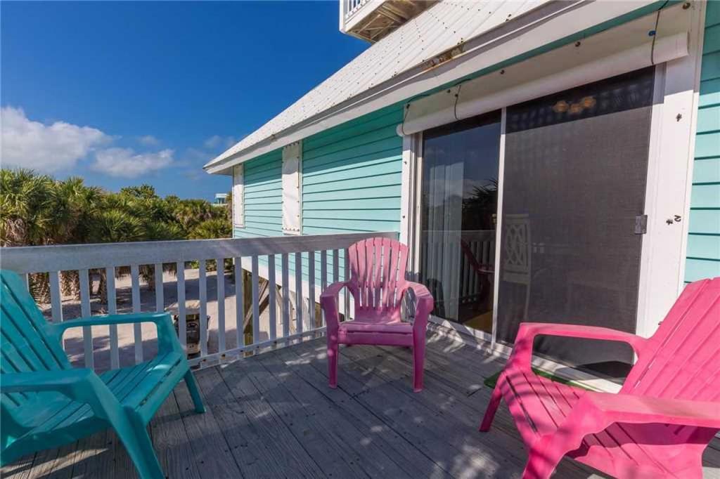 272 - Island Behavior - thumb 3