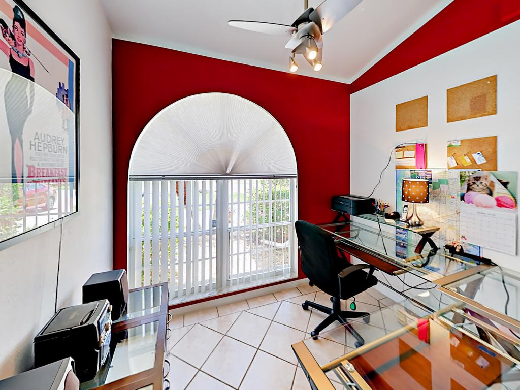 2822 SE 6th Ave Home - thumb 3