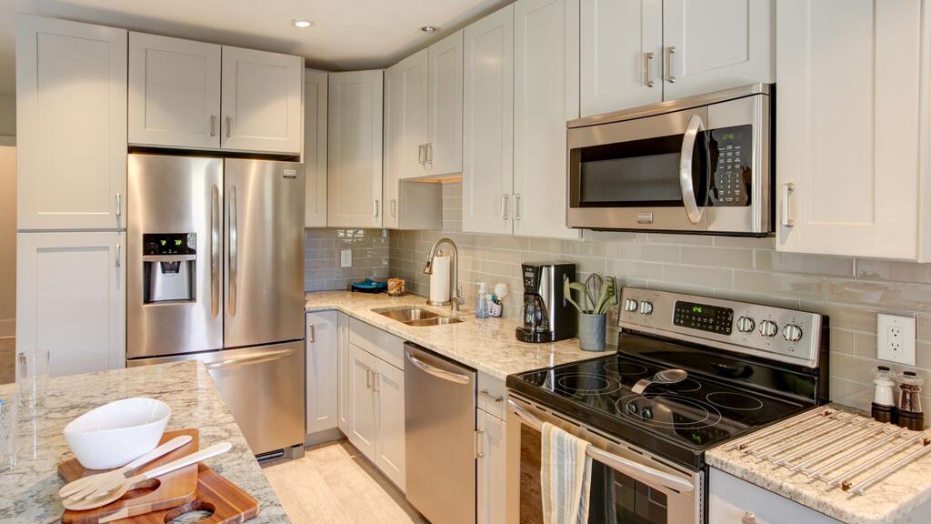 2BR At South Mint Street - thumb 3