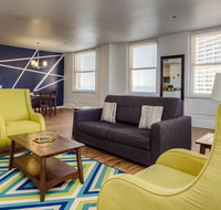2BR at West 7th Street - Tourism Bookings