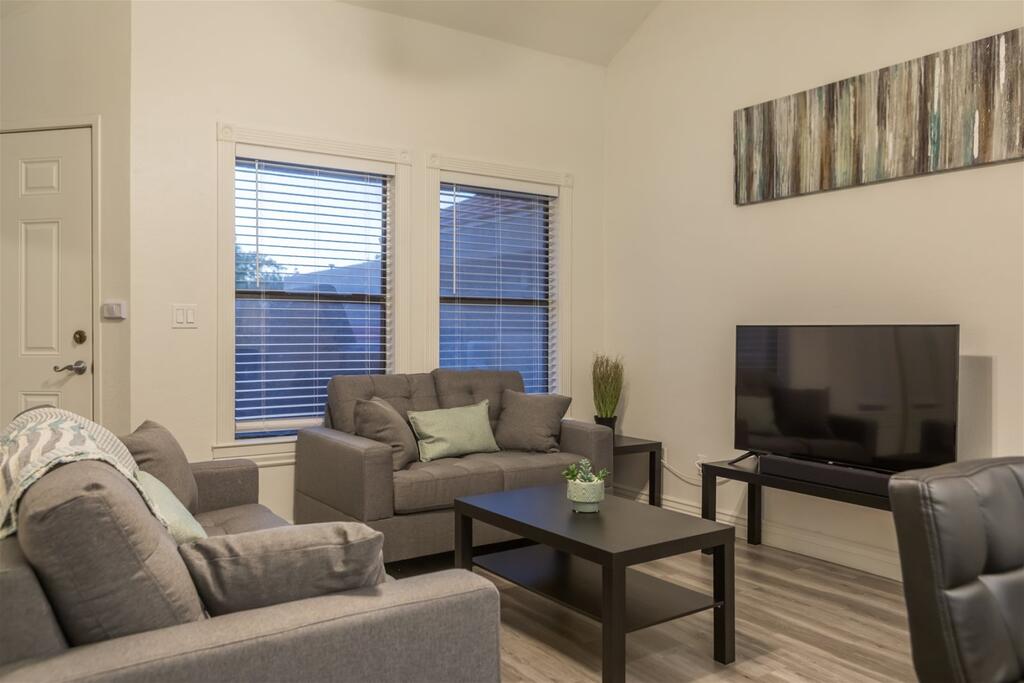 2BR Mesa Condo - thumb 2