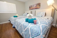 2Br- 4Bed Suite Apt Hollywood Sign View Free Parking USA Accommodation