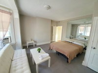 3 BD Budget Home for Groups with All Basics  Wifi Tourism Bookings
